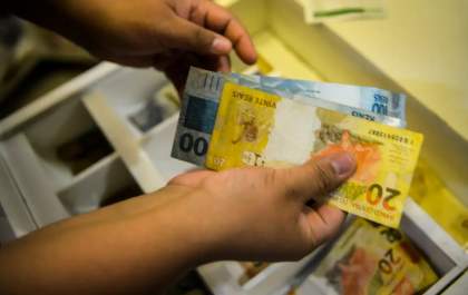 Governo cria grupo para tratar das dívidas dos brasileiros