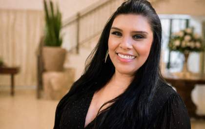 Profissões: Farmacêutica Bioquímica e seus desafios, com Cristiane Bazé