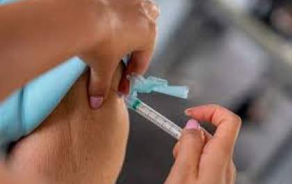 Baixa procura por vacina de chikungunya preocupa em Dourados