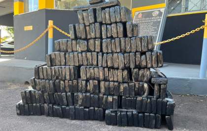 Homem é flagrado transportando 187 quilos de maconha