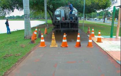 Prefeitura inicia recapeamento completo da pista de caminhada da Lagoa Maior