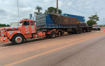 PRF apreende pneus ilegais em Três Lagoas