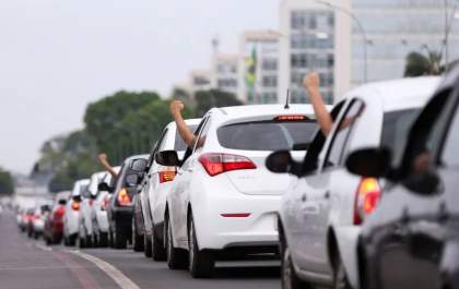 Move Brasil libera até R$ 30 bilhões para financiar carros de motoristas de app e taxistas