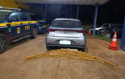 PRF apreende mais de 114 quilos de maconha na BR-262