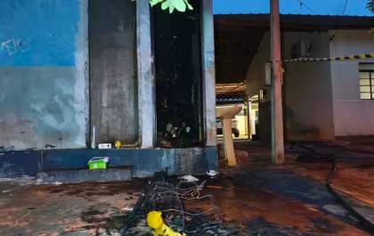Homem morre carbonizado em MS após mulher atear fogo em bar
