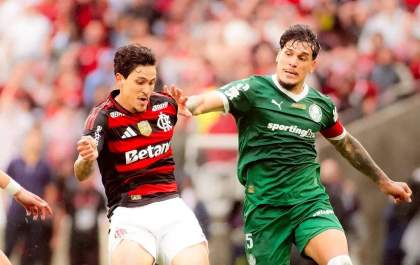 Flamengo e Palmeiras se enfrentam no Maracanã em confronto direto pela liderança do Brasileirão