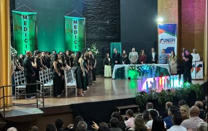 Cerimônia do Jaleco marca 9.ª turma do curso de Medicina da Funepe