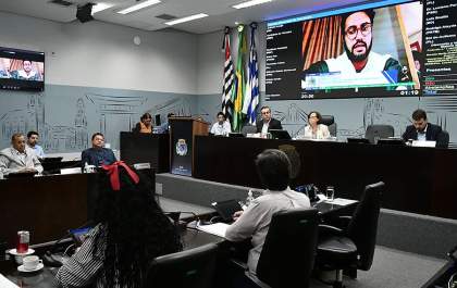 Prefeitura analisará na próxima semana viabilidade de implementação do programa Remédio em Casa