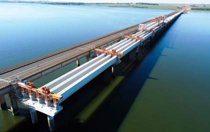 Obra de nova ponte sobre o rio Tietê chega a 75%