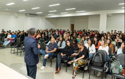 Unisalesiano recebe presidente do Crefito-3 para palestra sobre o futuro da Fisioterapia