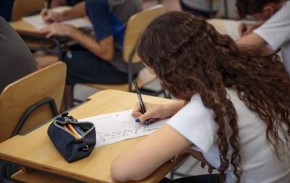 Instituições têm até 15 de junho para aderir ao Fies do segundo semestre de 2026
