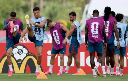 Cristiano Ronaldo, Bellingham e James Rodríguez em campo nesta quarta pela Copa do Mundo