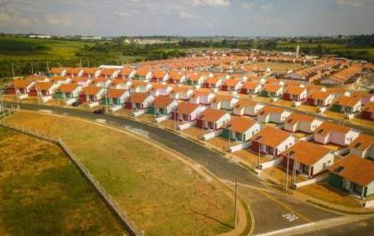 Casas do Residencial Luiz Fernando de Arruda Ramos são entregues nesta quarta