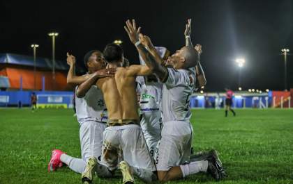 Após 9 anos, Misto volta a vencer em competição profissional com vitória sobre Taveirópolis