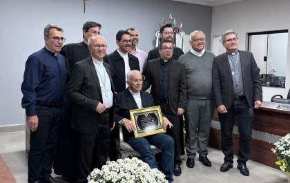 Dom Irineu Danelon recebe título de Cidadão Luizianense
