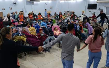 Festa Junina para usuários do Ritinha Prates tem participação de grupo de dança