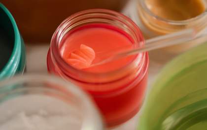 Anvisa atualiza lista de substâncias para cosméticos