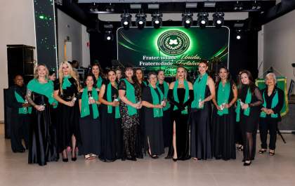 Michelle Meneguelli é empossada presidente da Fraternidade Feminina Cruzeiro do Sul