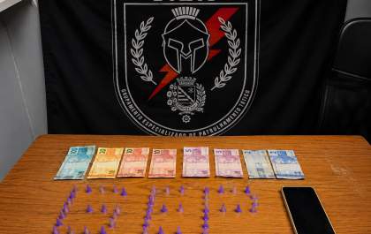 Jovens são flagrados pelo GEP da Guarda Municipal com cocaína