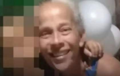 Criança de 1 ano é encontrada mamando na mãe assassinada