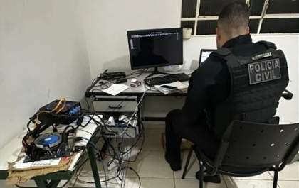 Morador em Araçatuba é alvo de mandado de busca da Polícia Civil por ameaças contra a Embaixada Americana