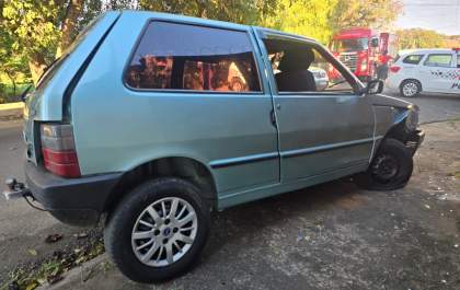 Bombeiros são acionados após homem tombar carro em Birigui