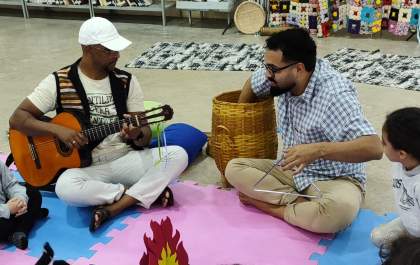 Biblioteca Municipal recebe Tarde Encantada com contação de histórias neste sábado