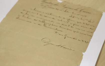 Leilões ilegais ameaçam documentos históricos brasileiros