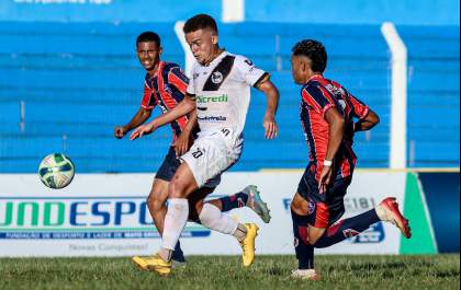 Misto pressiona, cria chances, mas desperdiça gols e empata com União ABC