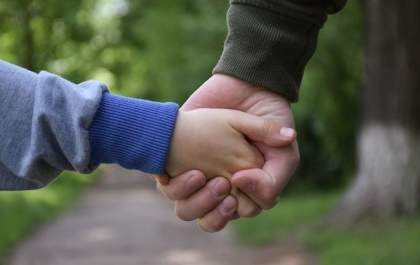 Menina de 3 anos é encontrada sozinha na Elyeser em Araçatuba