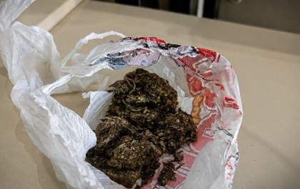 Ação do 2º BPM termina com prisão de suspeito e apreensão de maconha em Três Lagoas