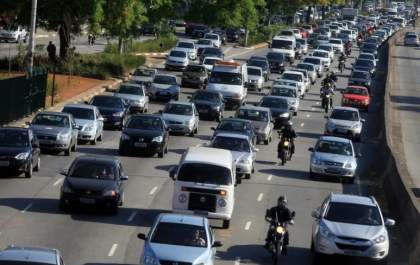 Licenciamento é obrigatório para placas de final 3 e 4 em agosto; veja calendário