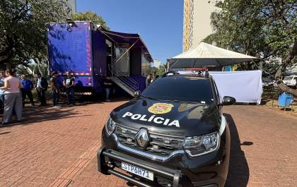 Autoridades prestigiam carreta do Circuito Integrado de Proteção às Mulheres em Araçatuba