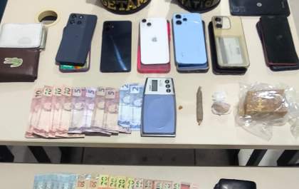 Denúncia leva PM a prender três suspeitos por tráfico em Três Lagoas