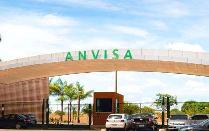 Anvisa amplia parceria sanitária com Paraguai