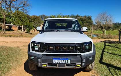 Jetour T2 amplia proposta entre os SUVs híbridos plug-in