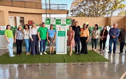 Parceria entrega 80 geladeiras a famílias de baixa renda em Três Lagoas