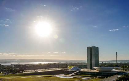 Fim da escala 6x1 avança no Congresso