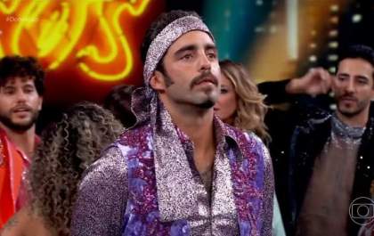 Pedro Scooby congela na Dança dos Famosos e revive meme do BBB: Ele fez de novo!
