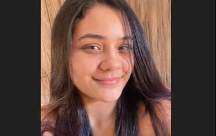 Corpo de jovem que morreu após ser baleada em praça em Araçatuba é enterrado em Birigui