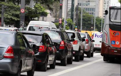 Licenciamento é obrigatório para placas de final 5 e 6 em setembro em SP; veja calendário