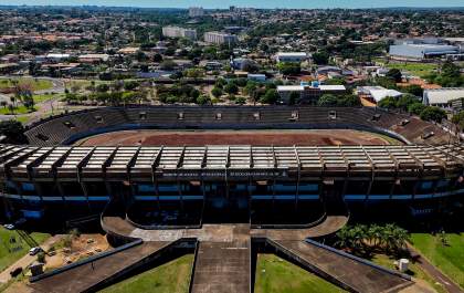 Presidente da CBF visita Morenão e destaca revitalização em MS