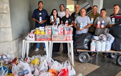 Três instituições de Araçatuba são beneficiadas com leite doado por bancários