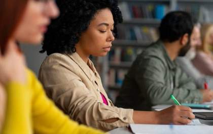 MEC e Capes divulgam mais de 7 mil vagas de pós-graduação para professores