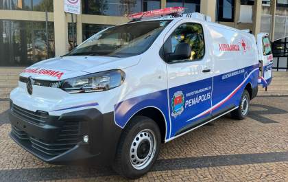 Prefeitura de Penápolis recebe nova ambulância