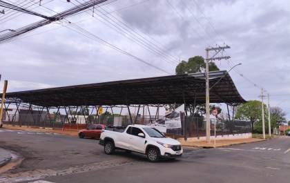 FAROL | Prometer é fácil. Entregar é outra história