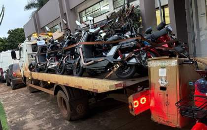 PF prende cinco pessoas por descaminho e apreende 32 motos elétricas em MS