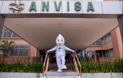 SUS completa 36 anos com atuação da Anvisa