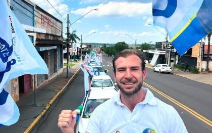 Carreata de Dr. Filipe Fornari leva clima de campanha à Andradina