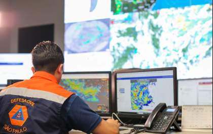 Vai e vem do tempo marca semana de calor e chuva em São Paulo